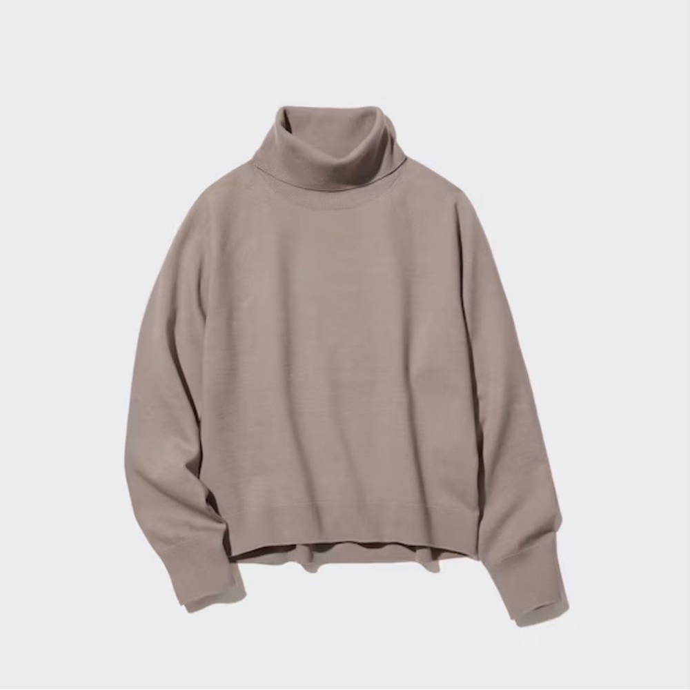Uniqlo 3D Knit Souffle Yarn Long-Sleeve Sweater